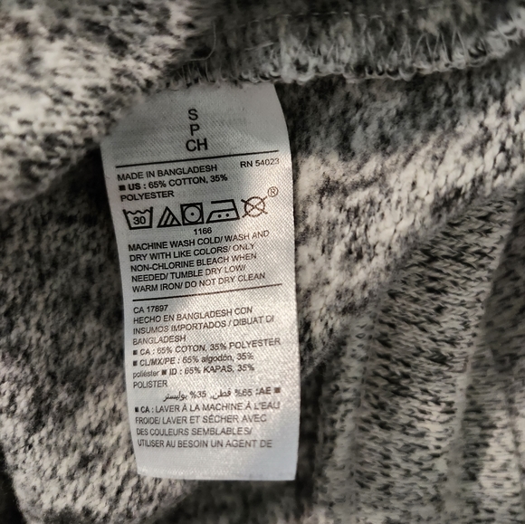 Old Navy Shawl Collar Sweater Super Soft Salt & Pepper Size US S - Picture 4 of 4